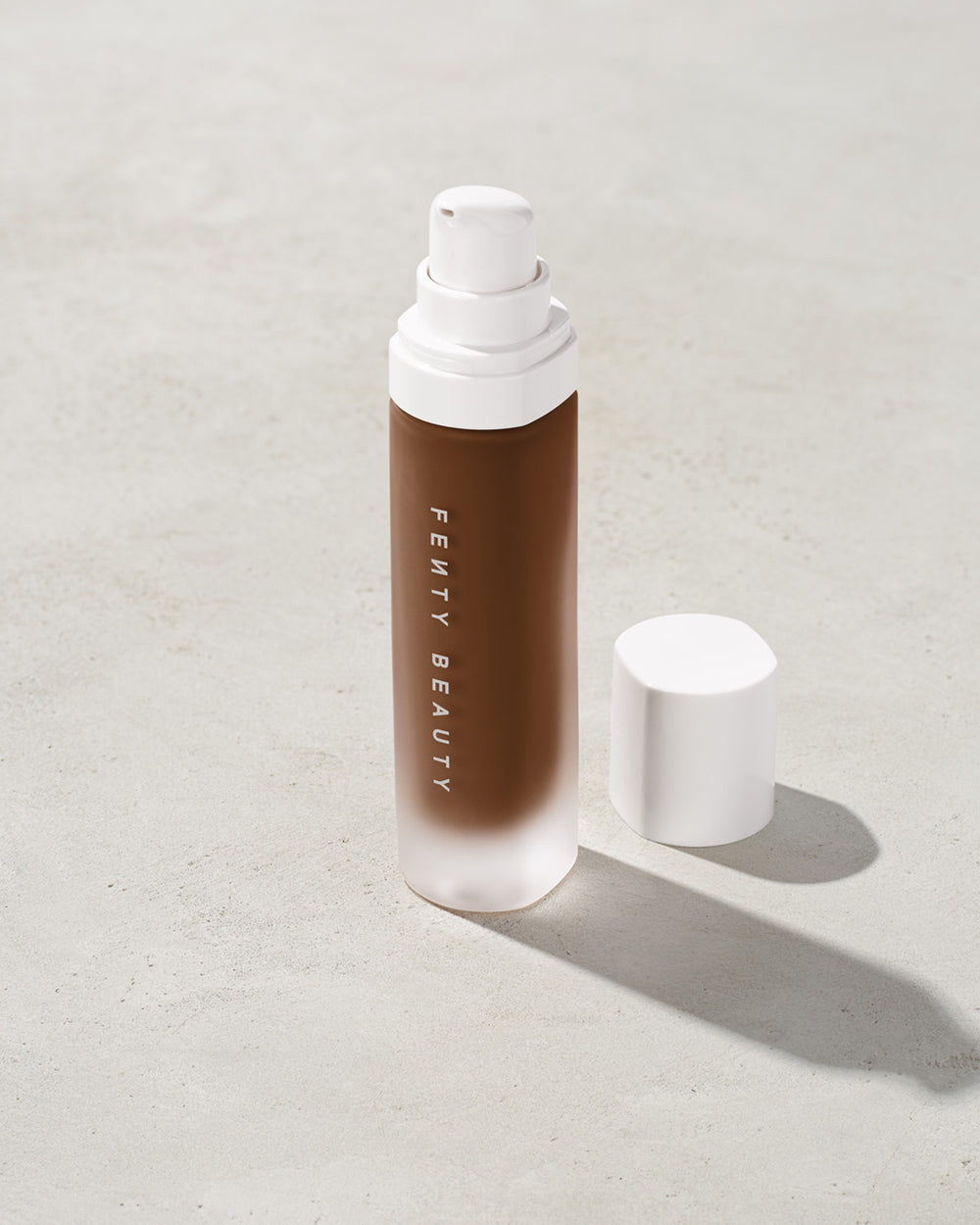 Тональное средство Fenty Beauty Pro Filt'r Soft Matte Longwear Foundation, оттенок #490
