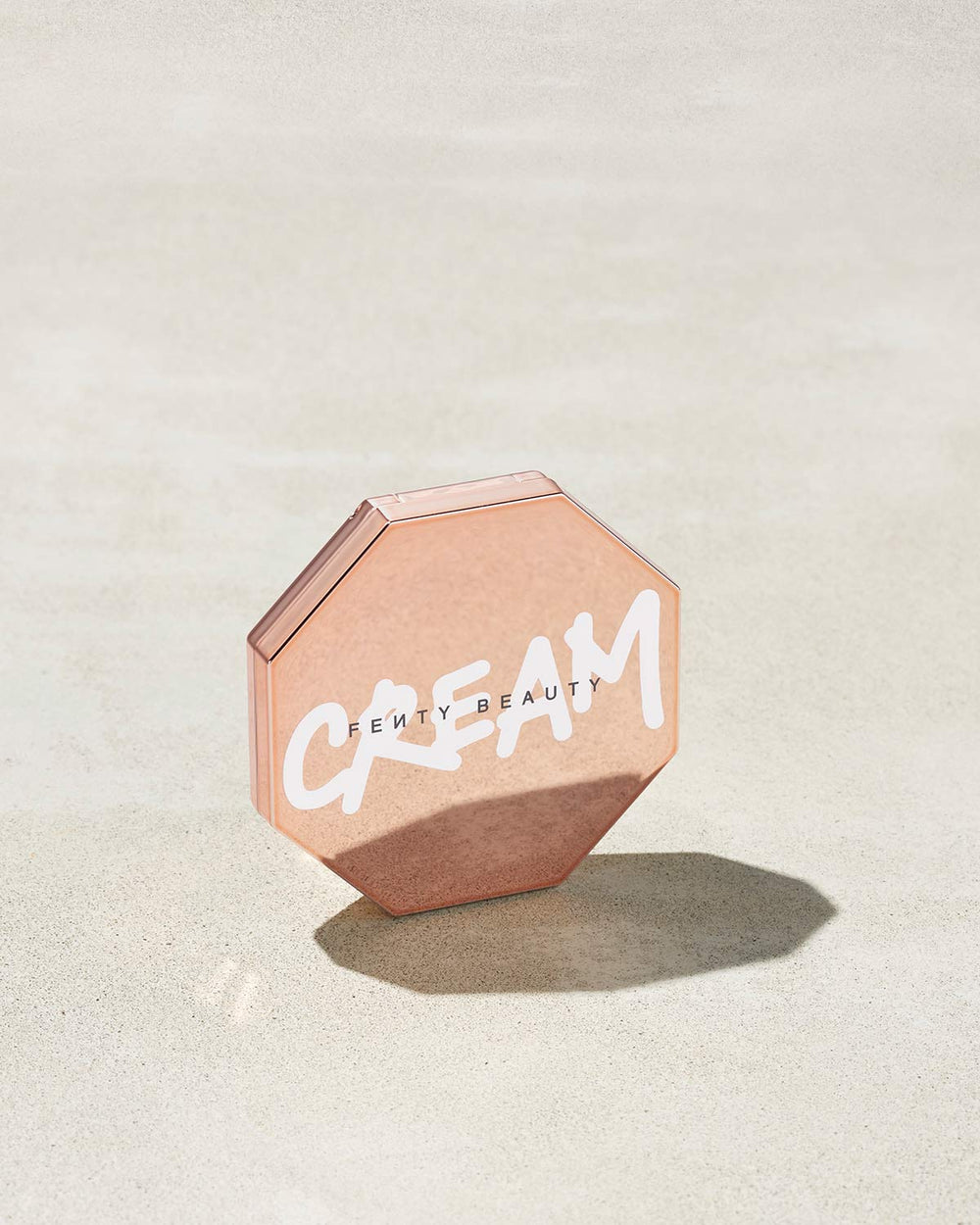 Бронзер Fenty Beauty Cheeks Out Freestyle Cream Bronzer, оттенок CHOCOLATE