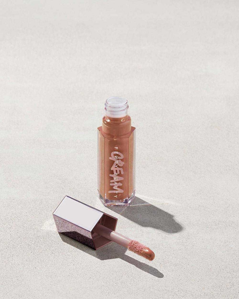 Блеск для губ Fenty Beauty Gloss Bomb Cream Color Drip Lip Cream, оттенок Honey Waffles