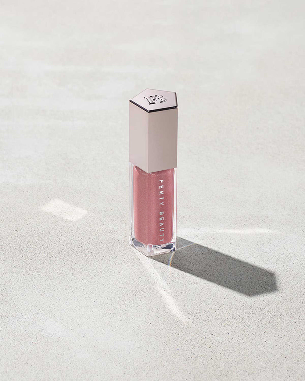 Блеск для губ Fenty Beauty Gloss Bomb Universal Lip Luminizer, оттенок Fu$$y