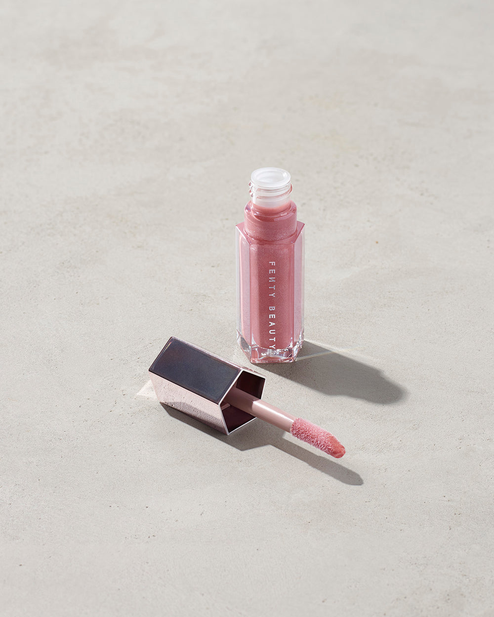 Блеск для губ Fenty Beauty Gloss Bomb Universal Lip Luminizer, оттенок Fu$$y