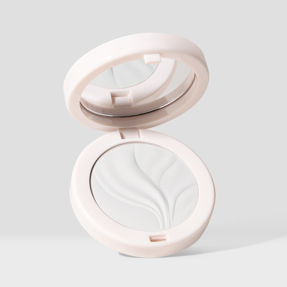 Пудра Kylie Cosmetics Natural Blur Brightening Powder