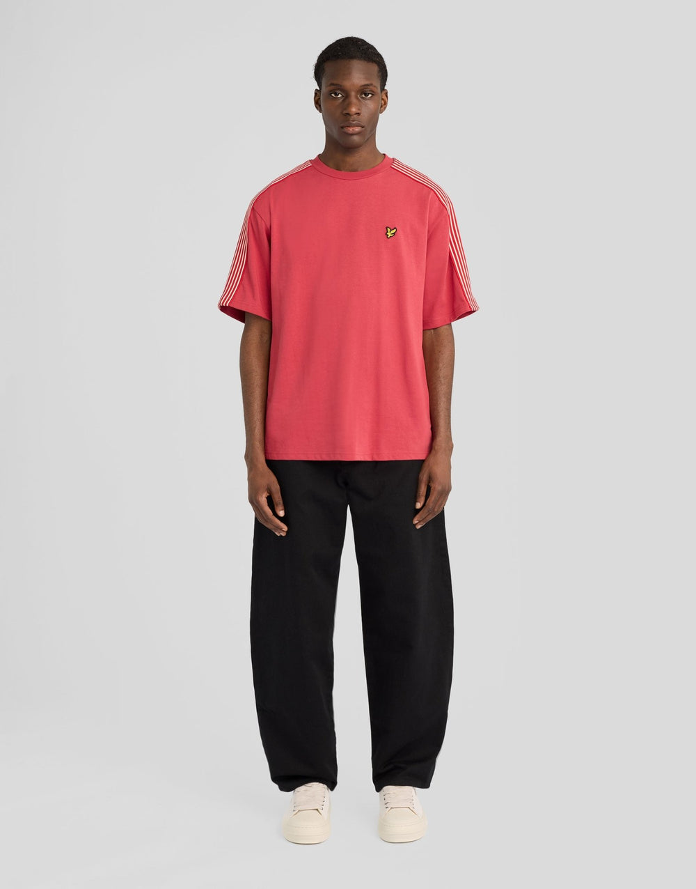 Футболка мужская Lyle & Scott с лампасами на рукавах