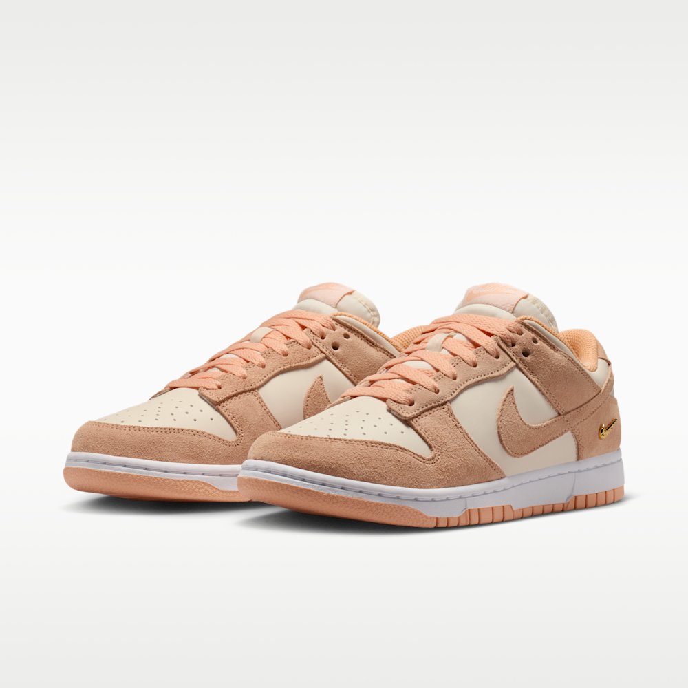 Кроссовки женские Nike Dunk Low Suede