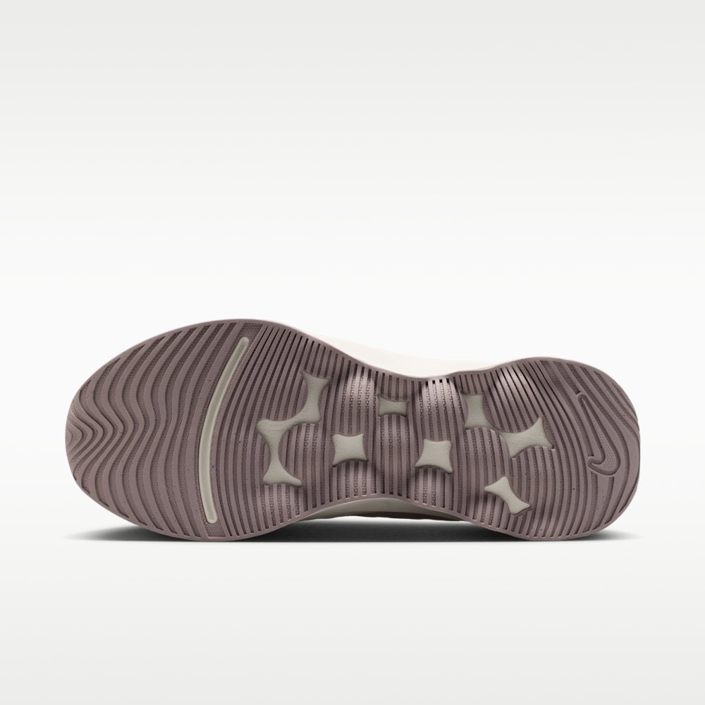 Кроссовки женские Nike Motiva 2