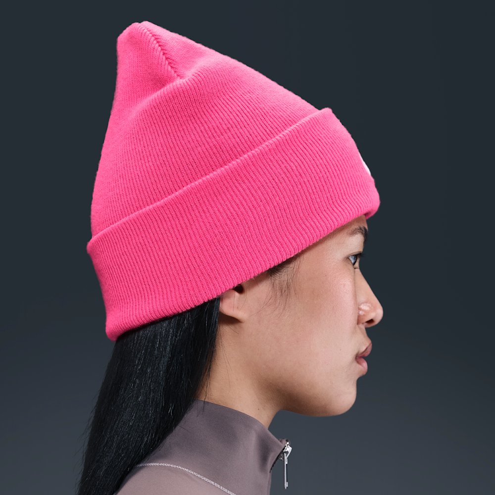 Шапка Nike Peak