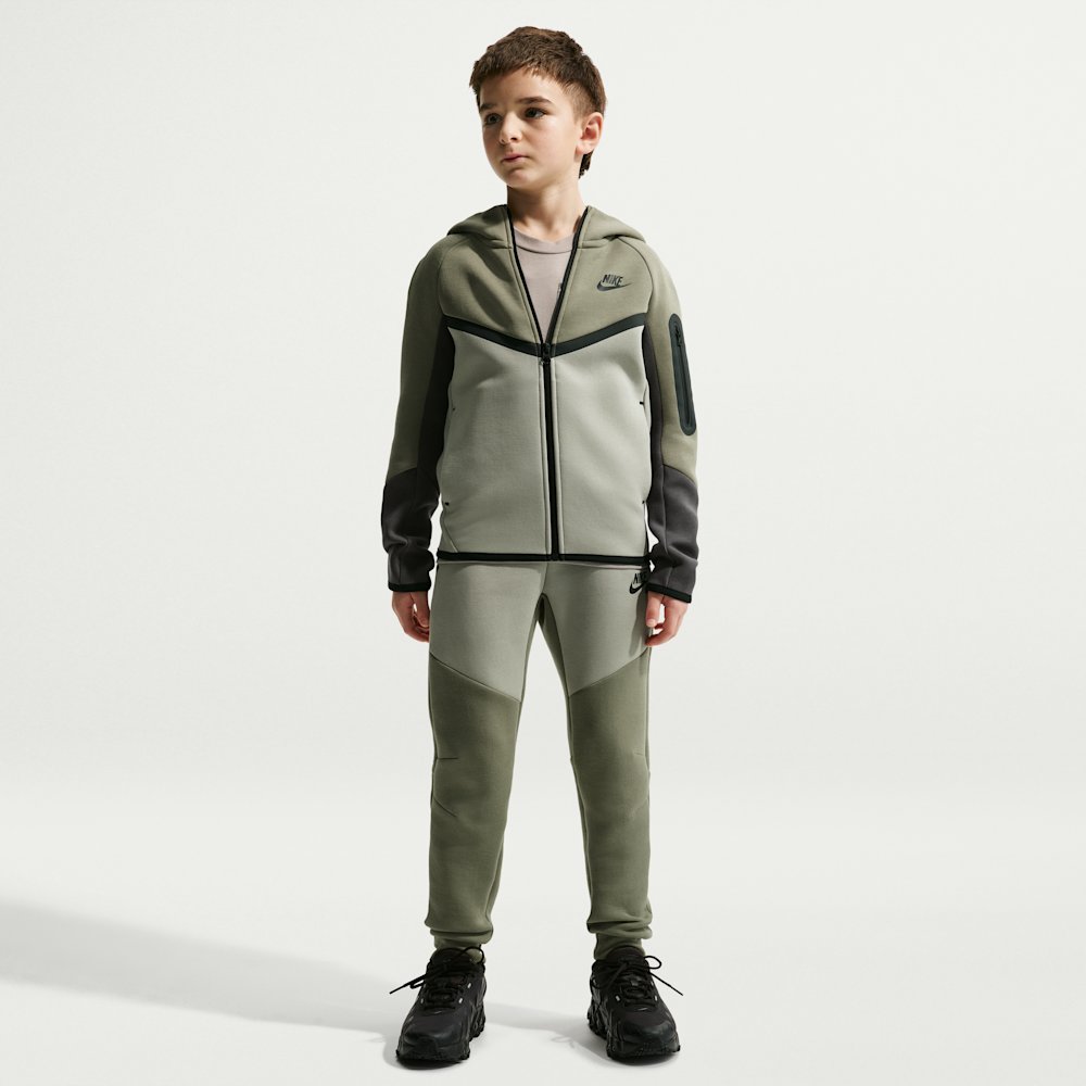 Джоггеры детские Nike Sportswear Tech Fleece