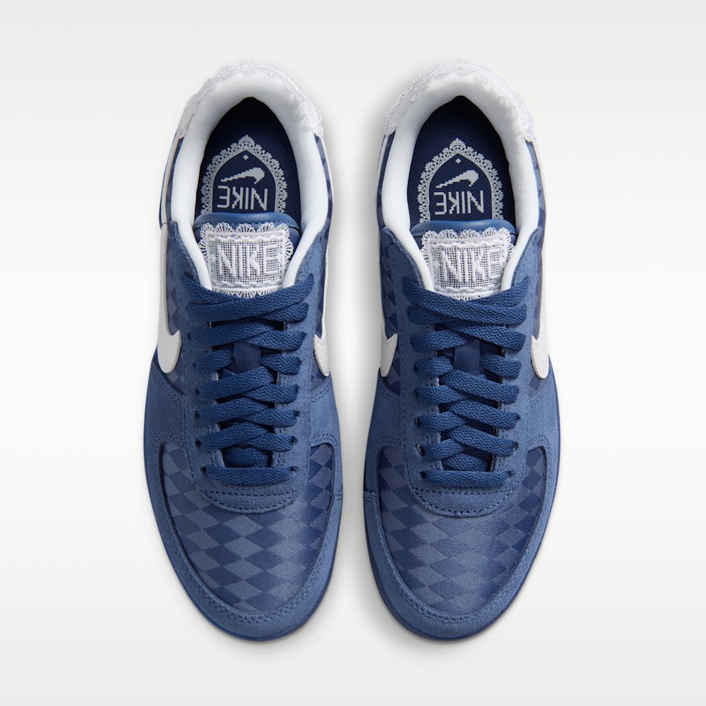 Кроссовки женские Nike Field General