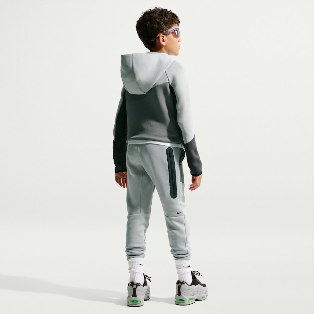 Джоггеры детские Nike Sportswear Tech Fleece