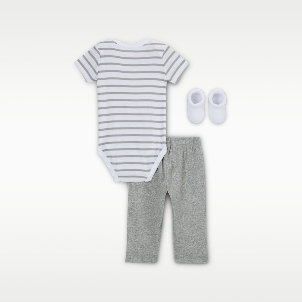 Комплект детский Nike Bodysuit, Pants and Terry Socks