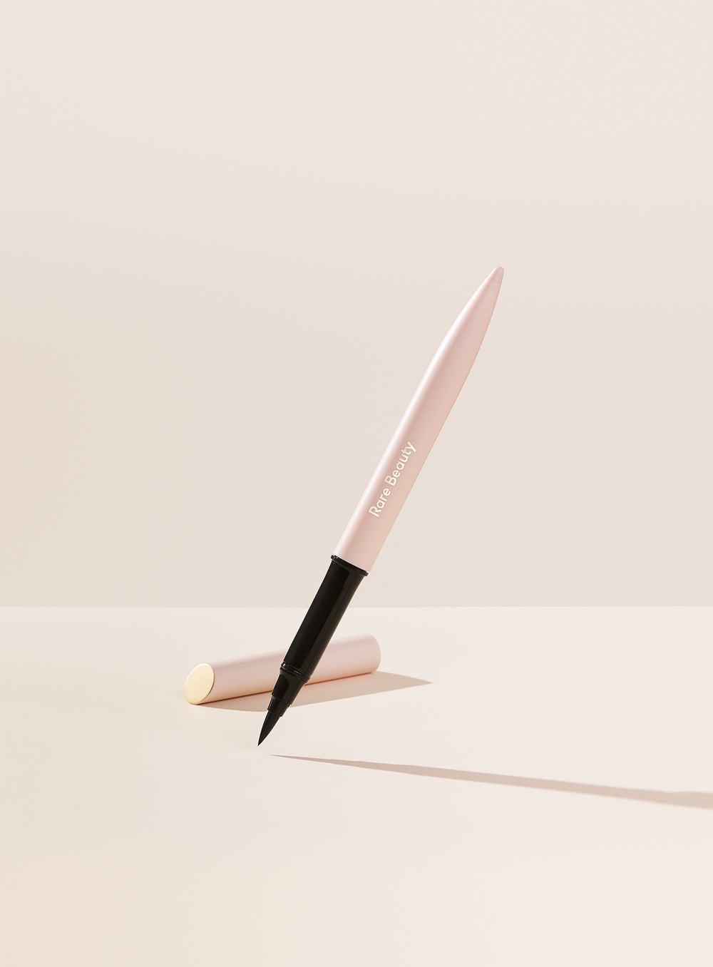 Подводка для глаз Rare Beauty Perfect Strokes Matte Liquid Liner, оттенок Black