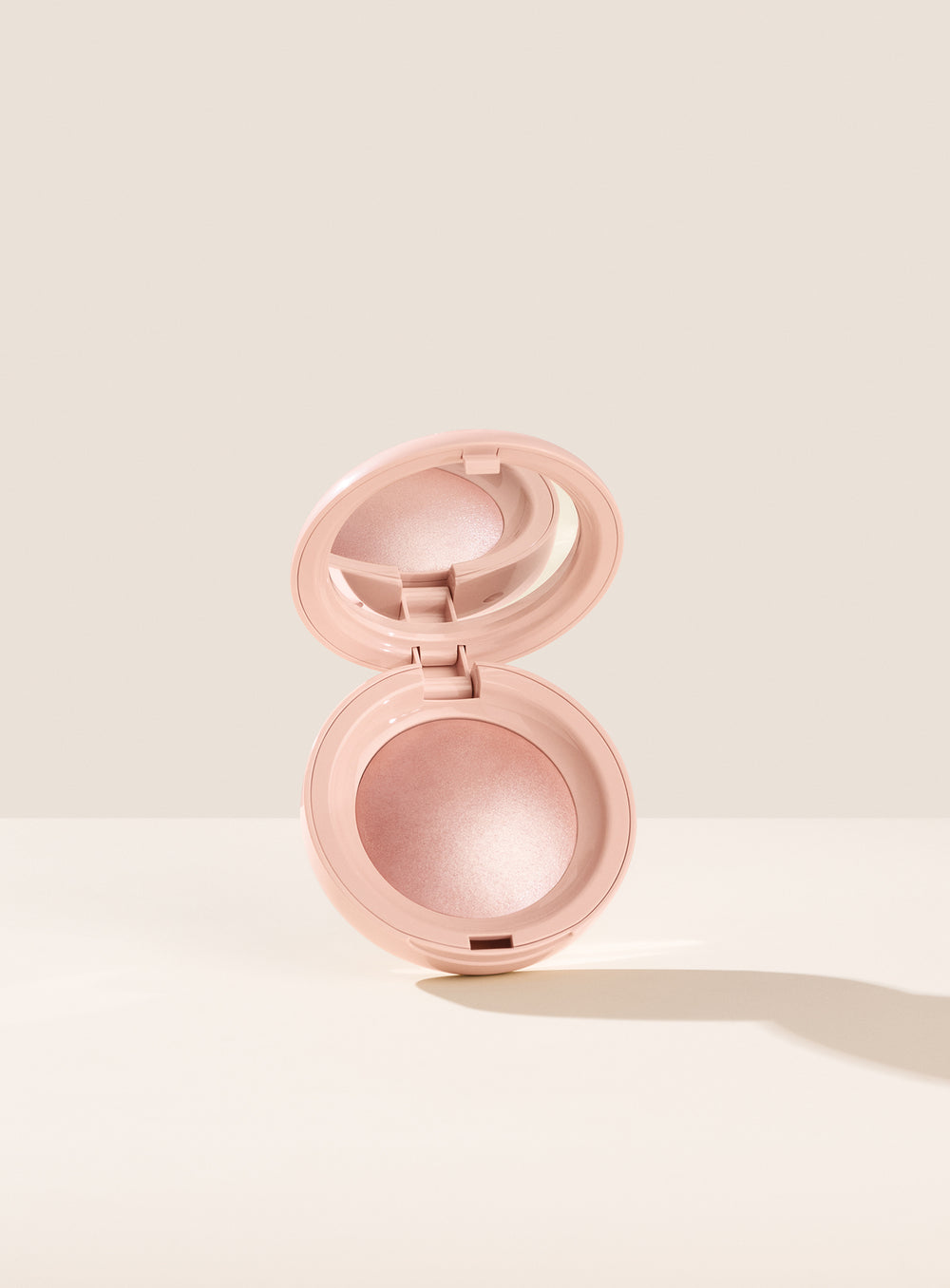 Хайлайтер Rare Beauty Positive Light Silky Touch Highlighter, оттенок Mesmerize