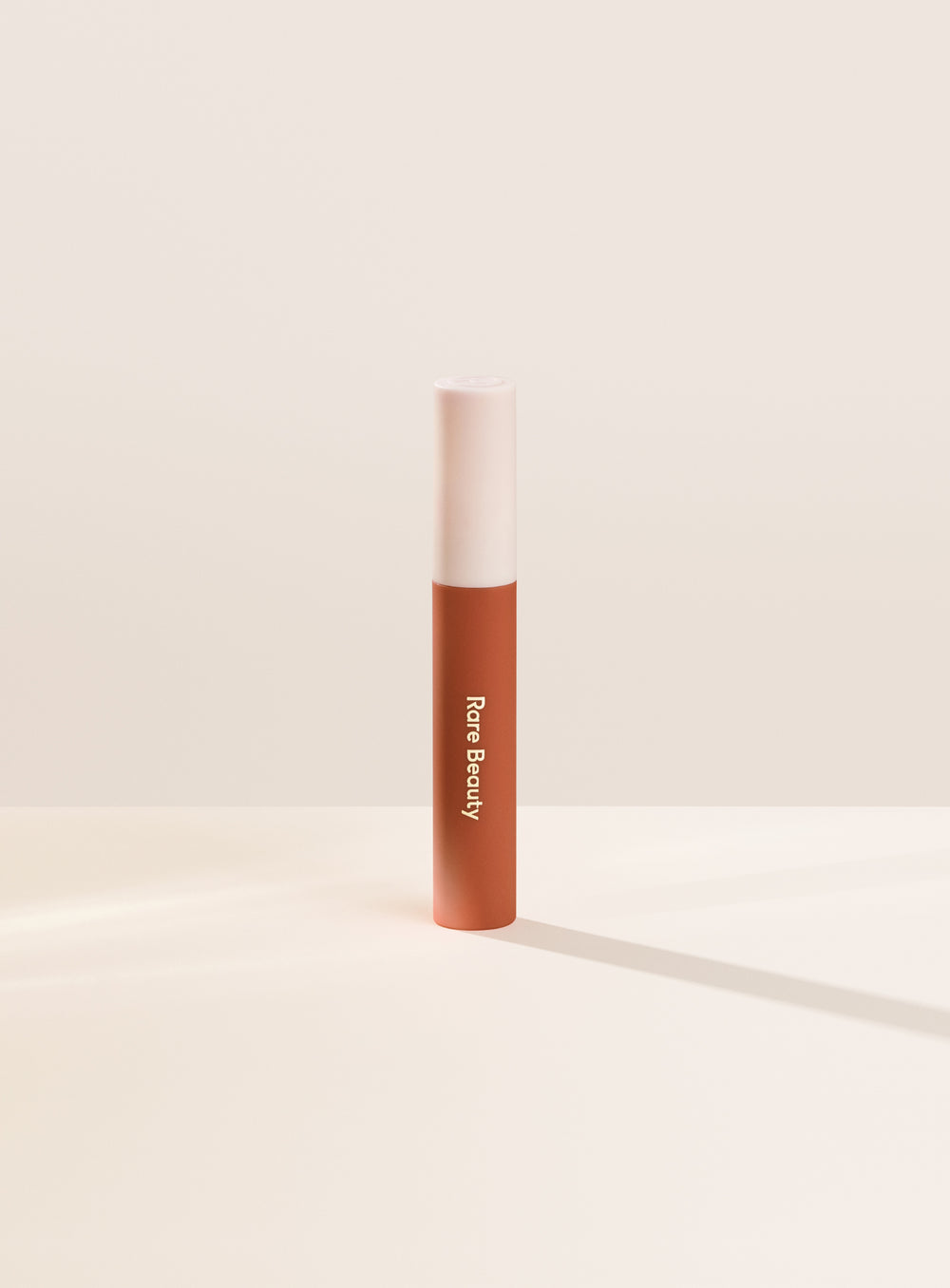 Жидкая помада Rare Beauty Lip Soufflé Matte Lip Cream, оттенок Brave